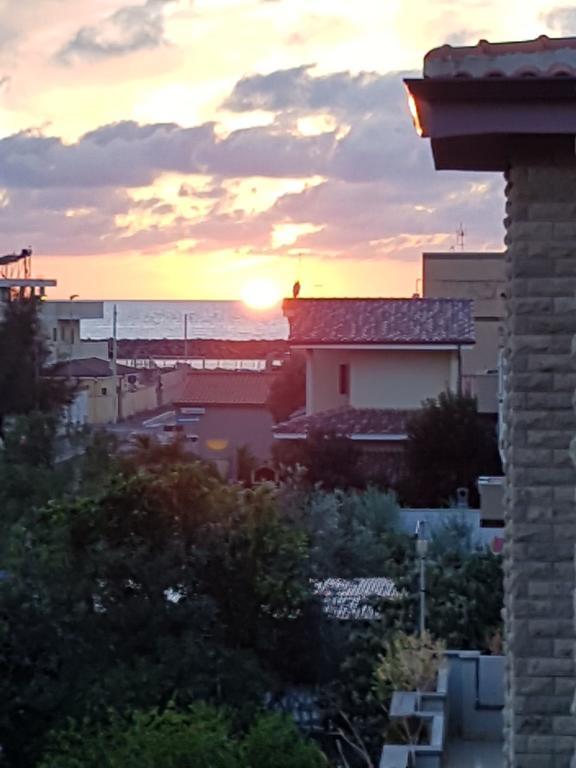 Myricae Rooms Affittacamere No Late Arrival Φιουμιτσίνο Εξωτερικό φωτογραφία