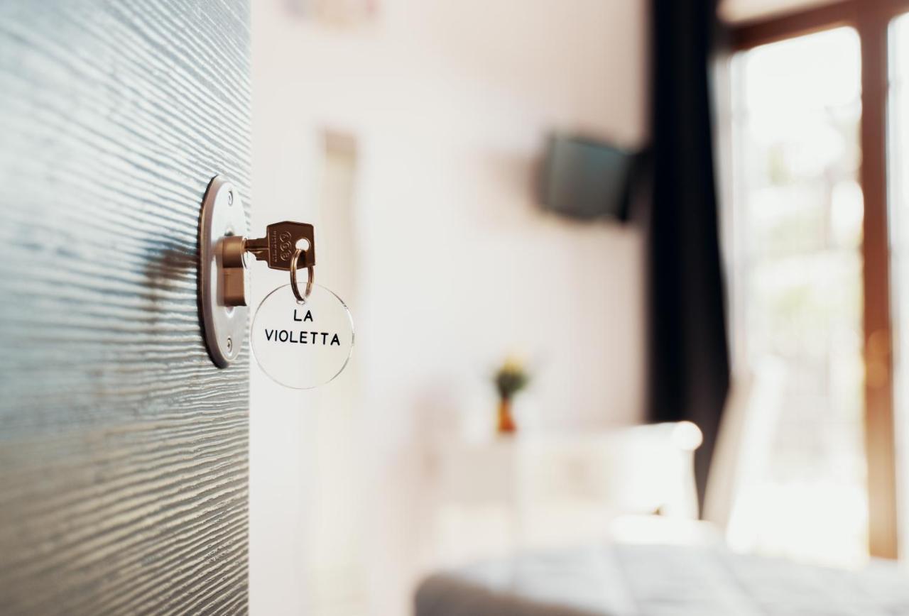 Myricae Rooms Affittacamere No Late Arrival Φιουμιτσίνο Εξωτερικό φωτογραφία