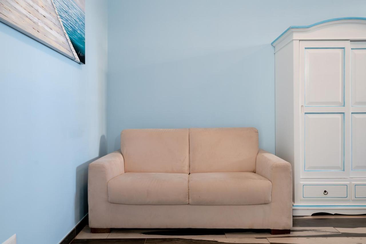 Myricae Rooms Affittacamere No Late Arrival Φιουμιτσίνο Εξωτερικό φωτογραφία