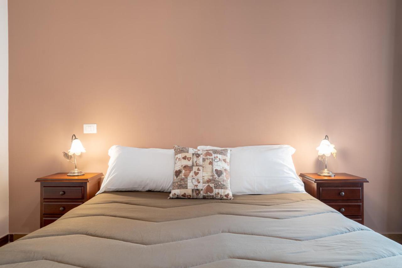 Myricae Rooms Affittacamere No Late Arrival Φιουμιτσίνο Εξωτερικό φωτογραφία
