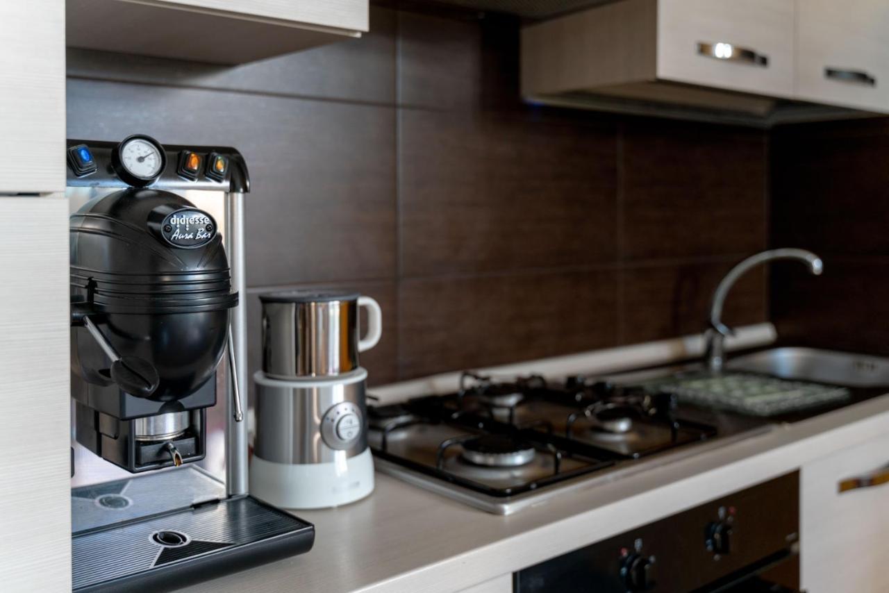 Myricae Rooms Affittacamere No Late Arrival Φιουμιτσίνο Εξωτερικό φωτογραφία