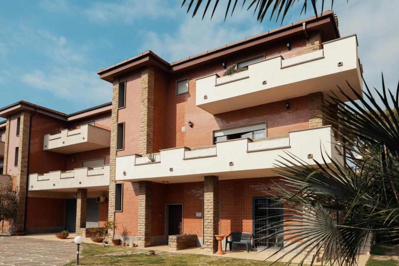 Myricae Rooms Affittacamere No Late Arrival Φιουμιτσίνο Εξωτερικό φωτογραφία